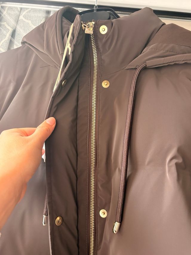 Chaqueta acolchada ZARA marrón