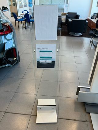 Soporte expositor para precios de coche