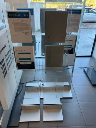 Soporte expositor para precios de coche