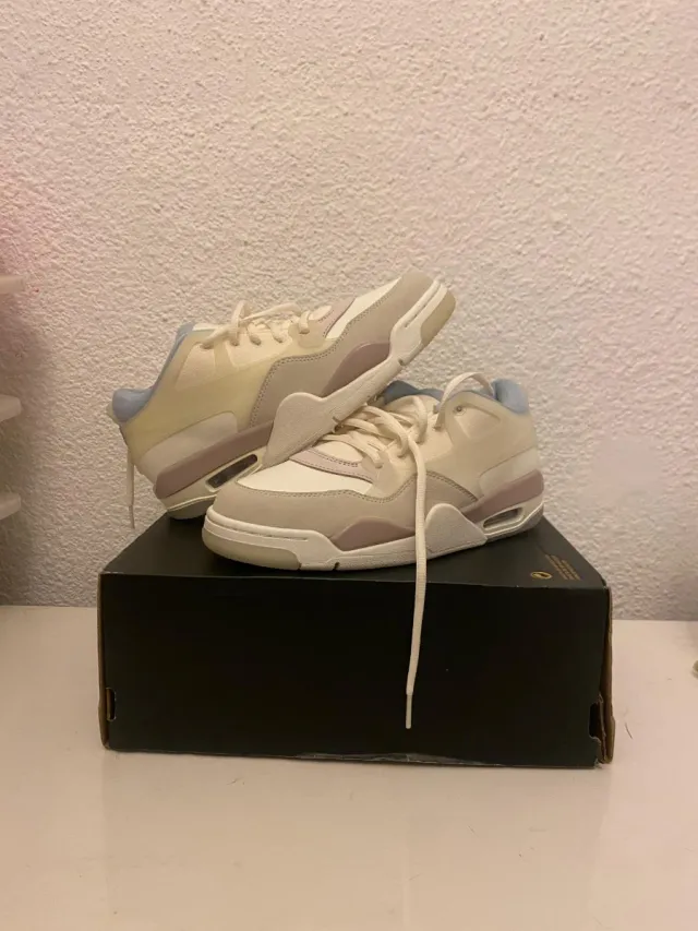 Jordan Spizike Beige/Blanco Talla 38