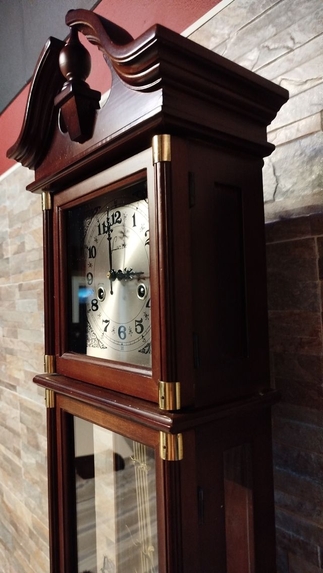 Orologio a pendolo vintage con serigrafia