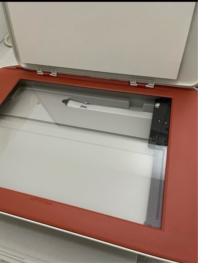Impresora HP DeskJet 2723e Roja y Blanca