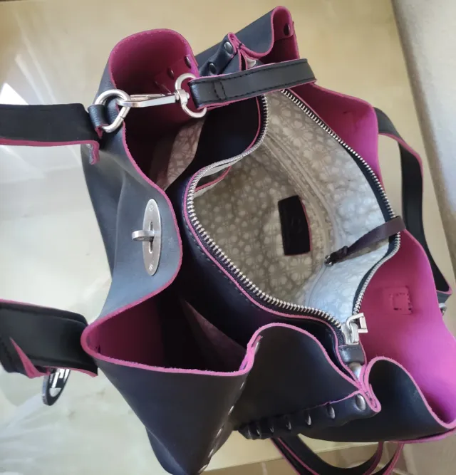 Bolso Negro y Rosa Mujer