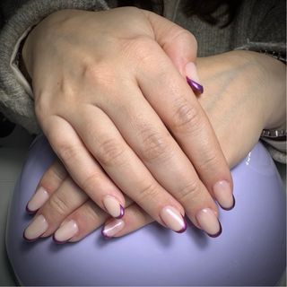 Manicurista en Cangas.