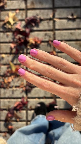 Manicurista en Cangas.