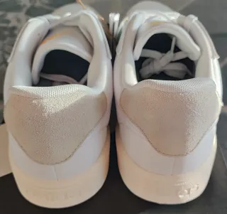 Zapatillas Adidas CourtBlock Blancas y Verdes