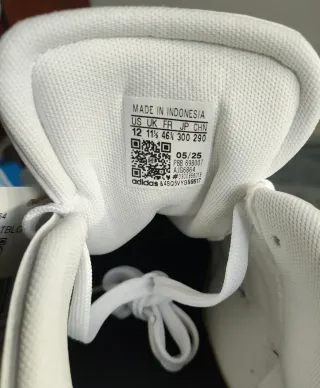 Zapatillas Adidas CourtBlock Blancas y Verdes