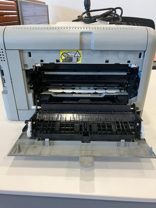 Impresora HP Color LaserJet CP1215