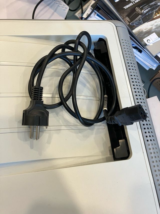 Impresora HP Color LaserJet CP1215