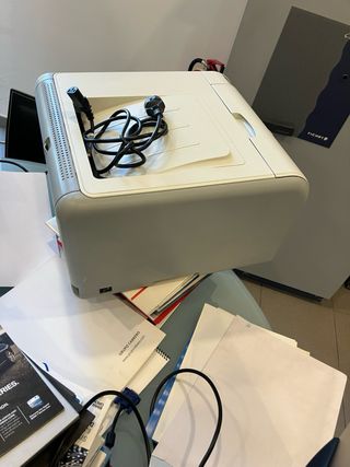 Impresora HP Color LaserJet CP1215