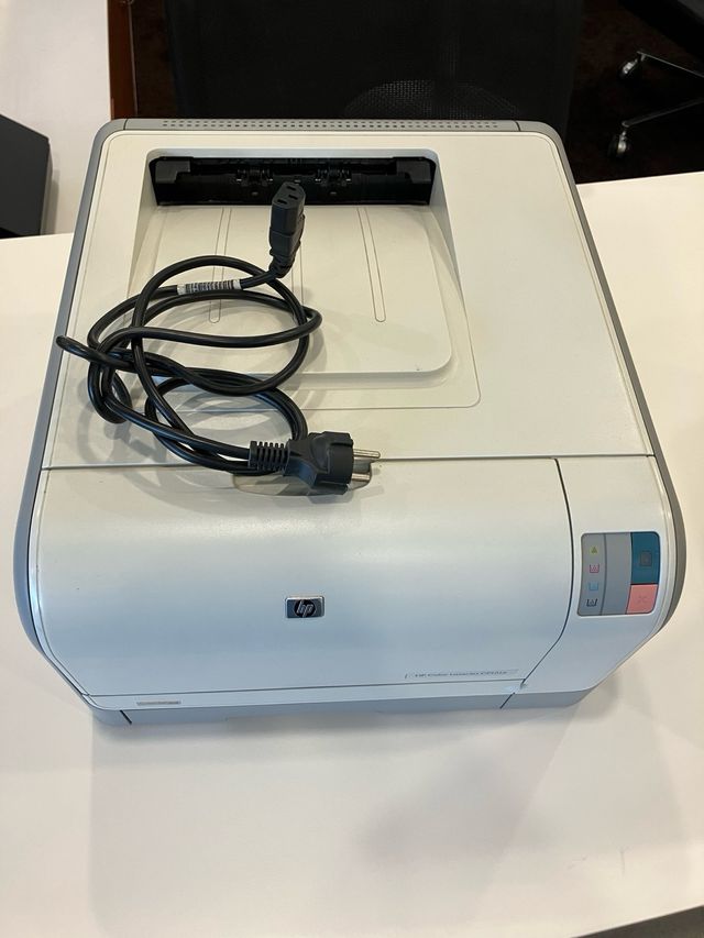 Impresora HP Color LaserJet CP1215