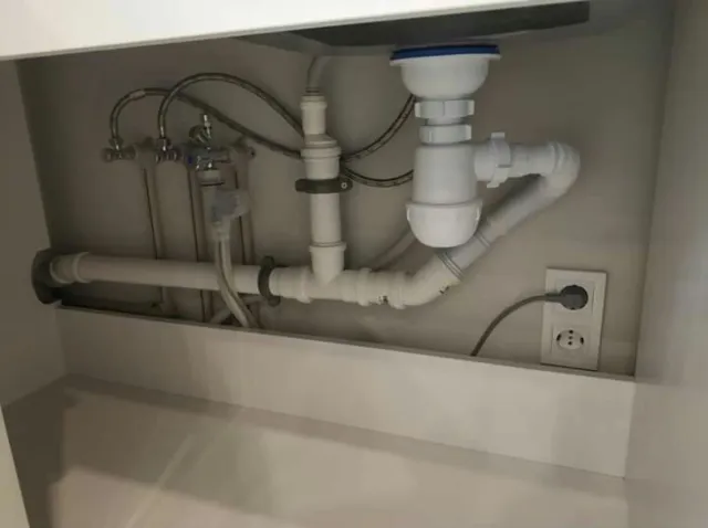 Fontanero: Instalación y Reparación