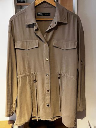 Sobrecamisa Zara Oversize Beige