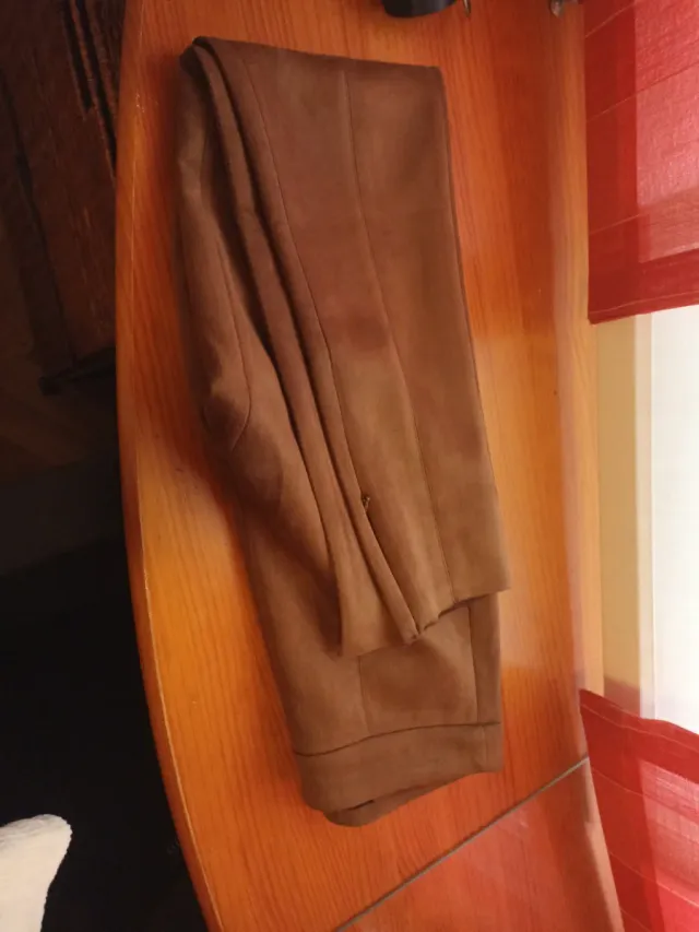 Pantalones de ante marrones