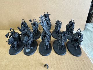 10 Caballeros del Caos Montados