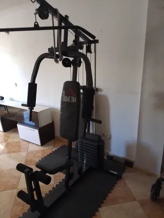 Máquina de gimnasio multifuncional