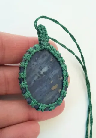 Collana macramè con Sodalite blu