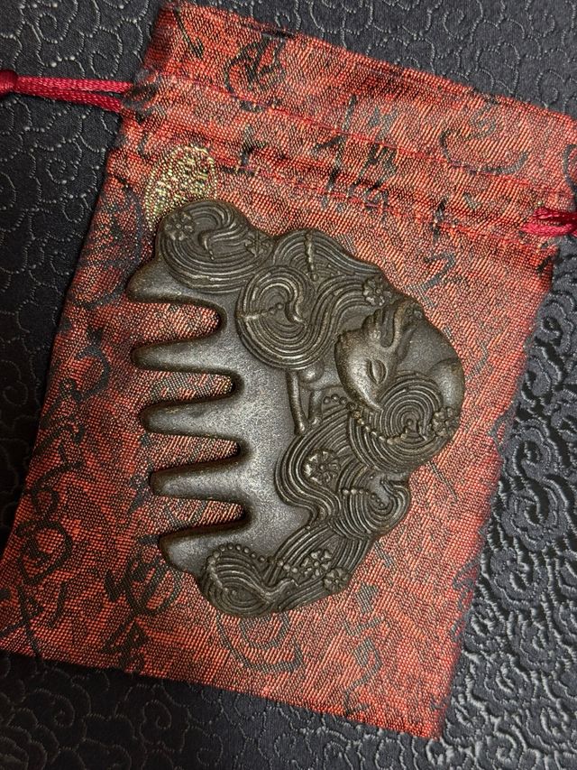 Peine Guasha Antiestrés Herbal Marrón