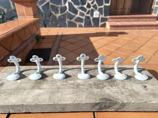 Percheros  lacados blanco franceses años 60