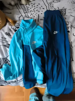 Conjunto Chándal Nike Azul y Turquesa  137-146cm