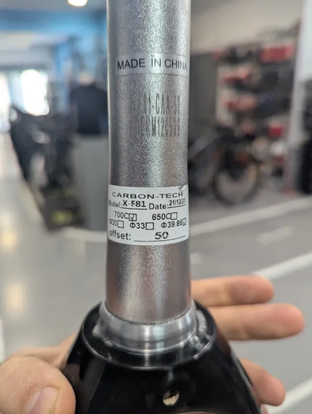 Horquilla de Gravel carbono con tubo de aluminio