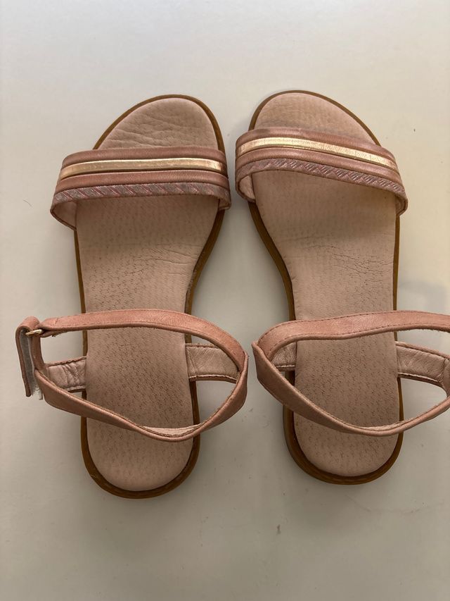 Chanclas rosas talla 31, 32, 34