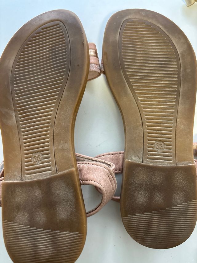 Chanclas rosas talla 31, 32, 34