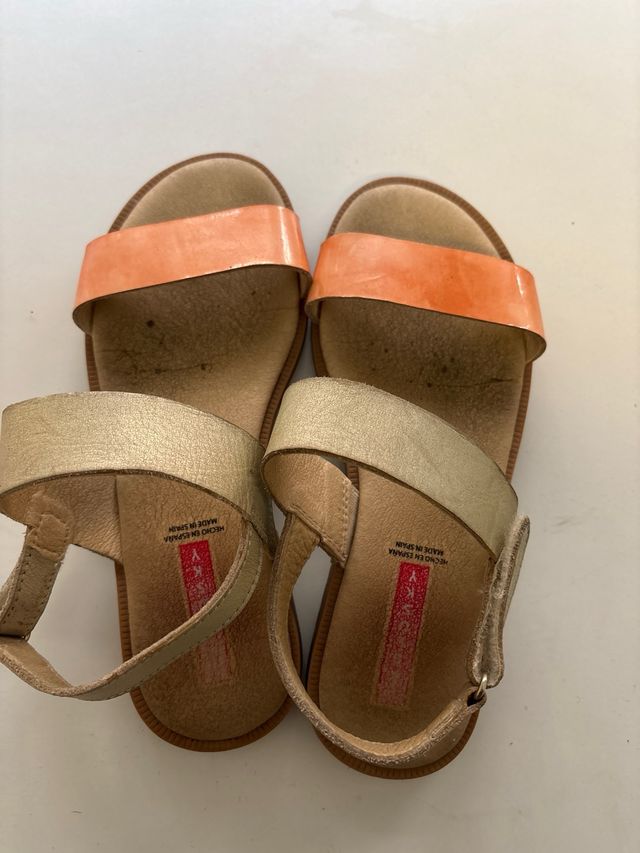 Chanclas rosas talla 31, 32, 34