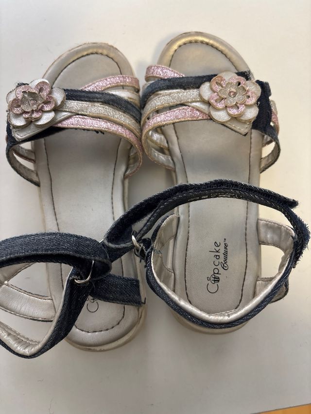 Chanclas rosas talla 31, 32, 34