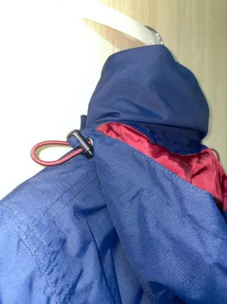 Abrigo Quechua azul con forro polar