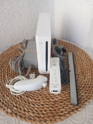 Nintendo Wii Blanca Completa + 15 Juegos