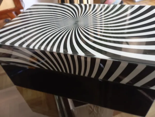 Caja decorativa metacrilato blanco y negro