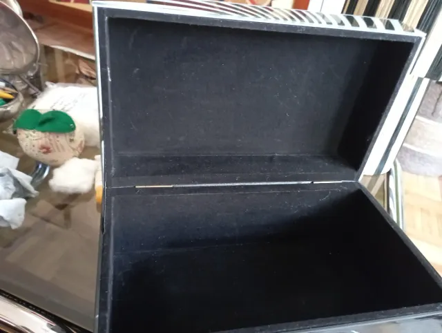 Caja decorativa metacrilato blanco y negro