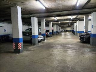 Garaje en alquiler en Montilivi - Palau en Girona