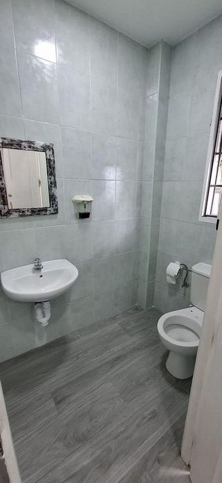 Local comercial en alquiler en Lora del Río