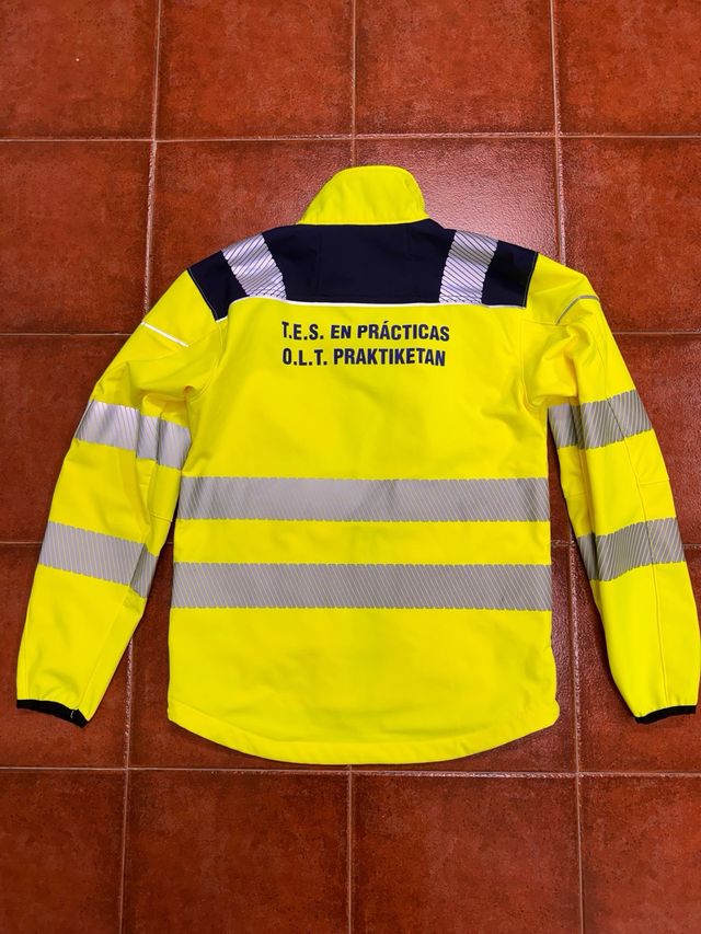 Ropa de prácticas TES