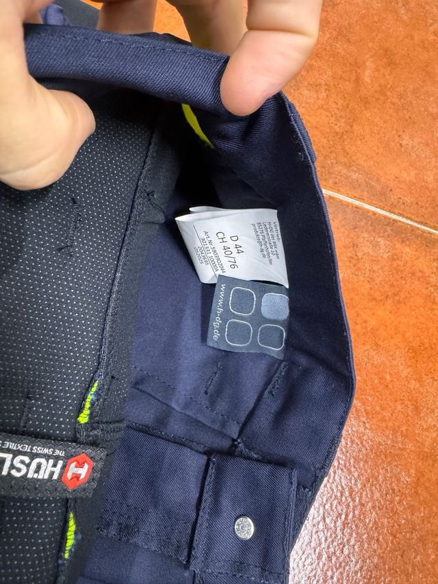 Ropa de prácticas TES