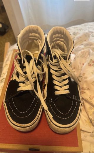 Zapatillas Vans Sk8-Hi Negras y Blancas