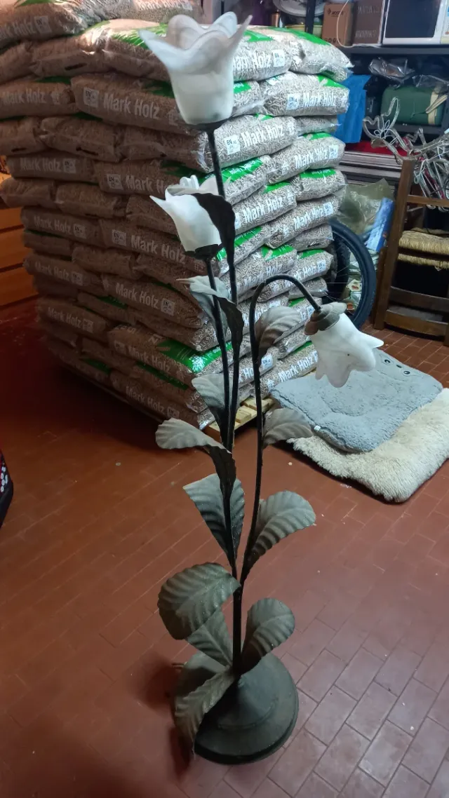 Lampada ferro battuto con vetro di Murano