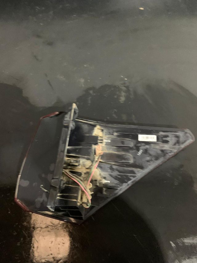 PILOTO TRASERO IZQUIERDO SSANGYONG RODIUS