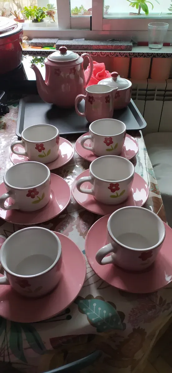 Juego de té/café 6 tazas y platos