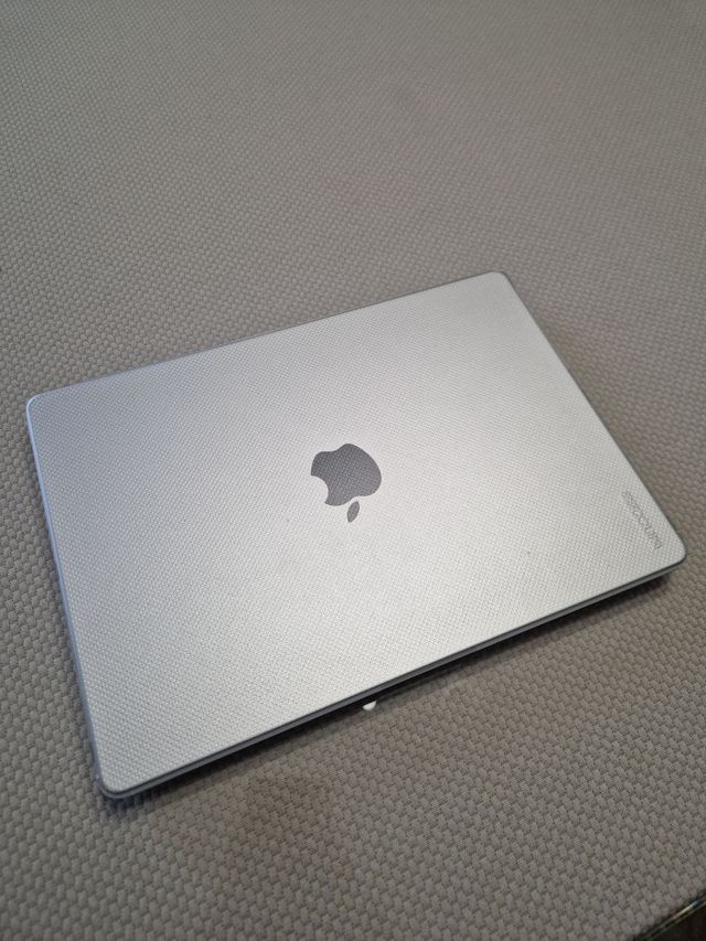 MacBook Pro 14 M1 Pro 16GB/512GB + Funda
