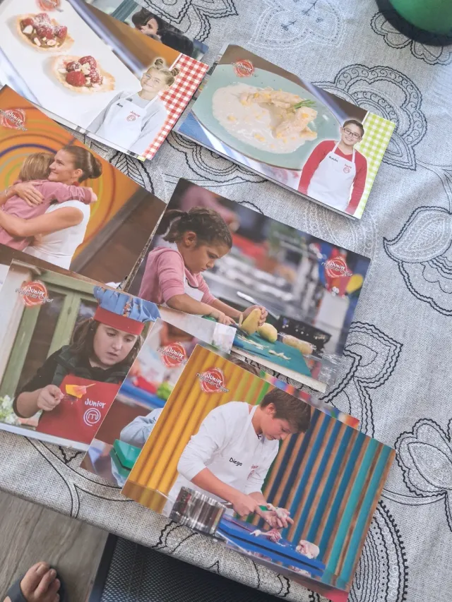 30 Cartoline Masterchef Junior Panini