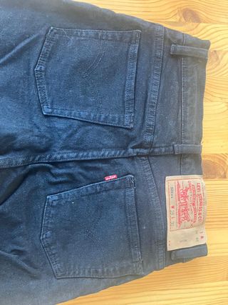 Vaqueros Levi's negros pitillo T36