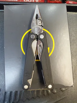 Alicate Multiusos Leatherman Charge Plus