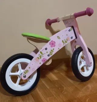 Bicicleta madera equilibrio
