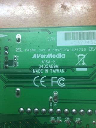 Coppia di schede TV AverMedia PCI in vendita