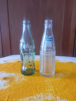 2 Bottiglie Vintage Coca-Cola e Fanta