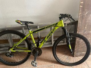 Bicicleta JIWENTI HARD-WAY 26 Amarillo