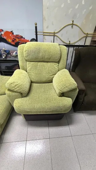 Sofá y butaca tela y piel